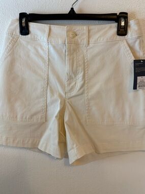 Universal Thread Shorts